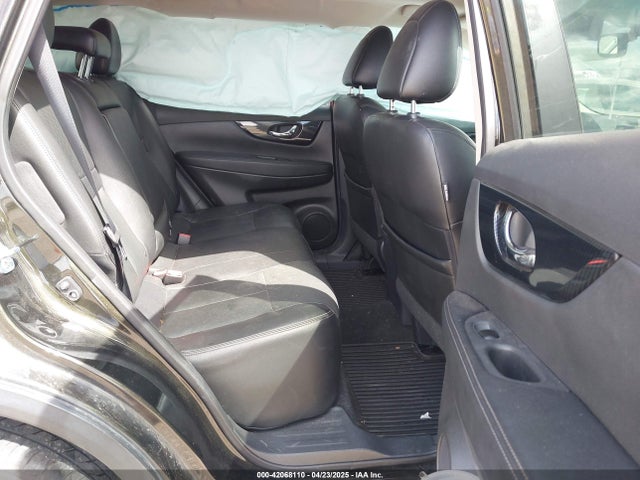 5N1ET2MT1HC788418 Nissan Rogue