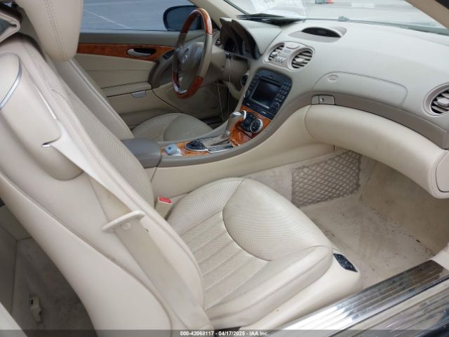 2009 MERCEDES-BENZ SL 550 WDBSK71F59F142318 Photo 4