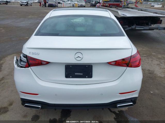 W1KAF4GB3PR121215 Mercedes-Benz C 300 Sedan