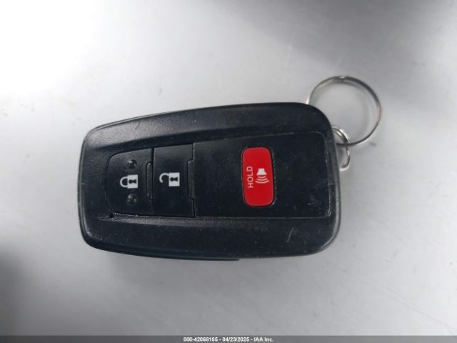 JTDKARFU3G3527205 Toyota Prius Four
