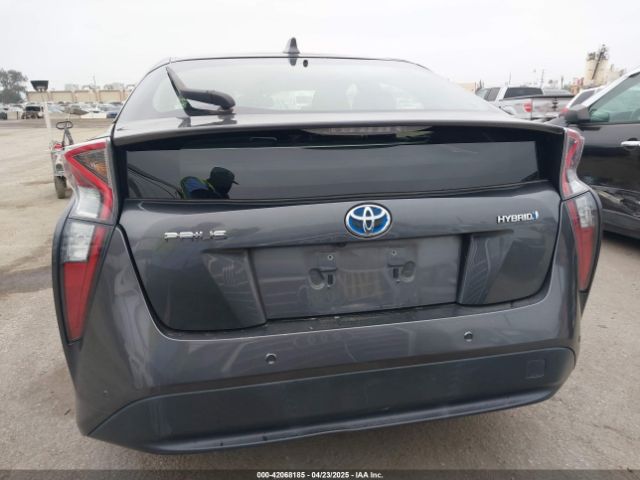 JTDKARFU3G3527205 Toyota Prius Four