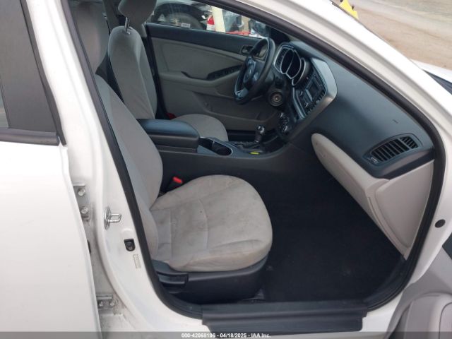 KNAGM4A77F5622299 KIA Optima Lx