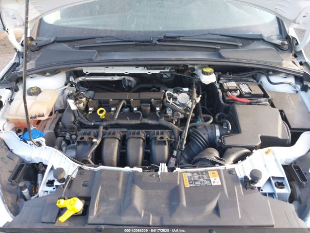 1FADP3F23JL328462 Ford FOCUS SE