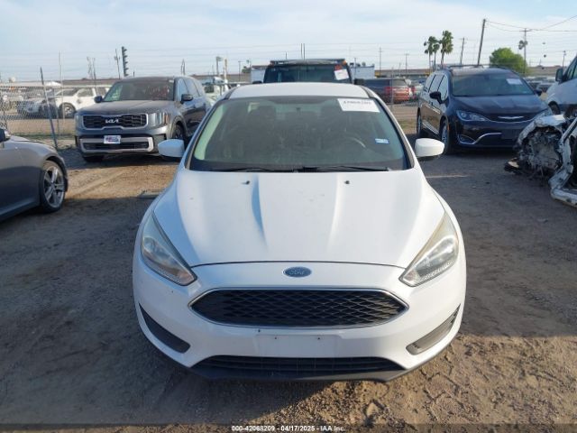 1FADP3F23JL328462 Ford FOCUS SE