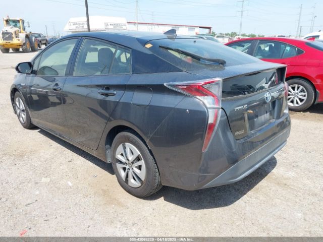 JTDKARFUXG3021631 Toyota Prius Three