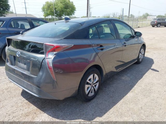JTDKARFUXG3021631 Toyota Prius Three