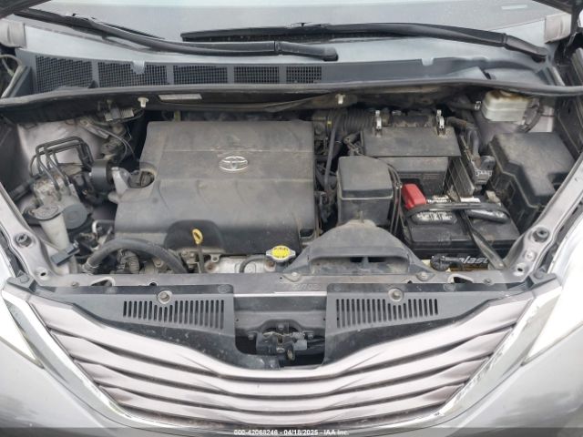 2015 TOYOTA SIENNA 5TDKK3DCXFS542382 Photo 9