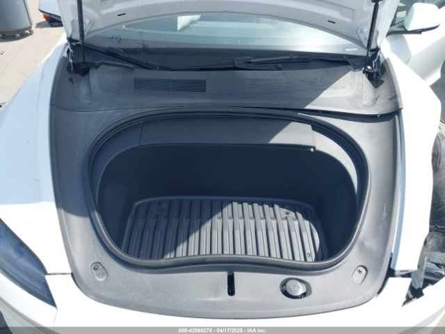 2024 TESLA MODEL 3 5YJ3E1EA1RF784399 Photo 9