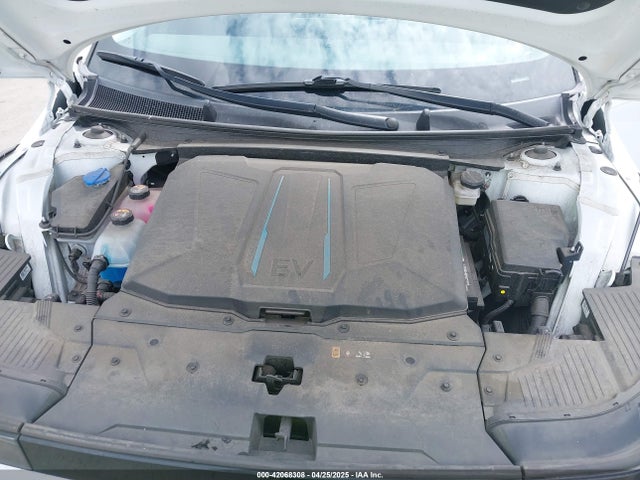 KM8KMDAF7NU050588 Hyundai IONIQ 5 SE