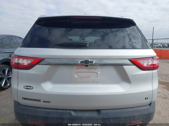 1GNEVGKW5JJ261287 Chevrolet Traverse 1lt