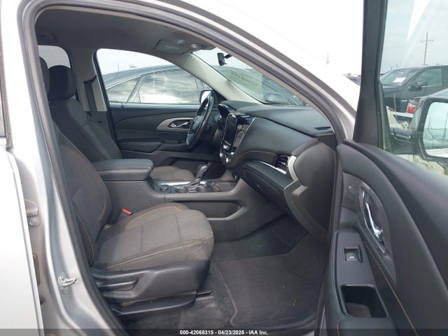 1GNEVGKW5JJ261287 Chevrolet Traverse 1lt