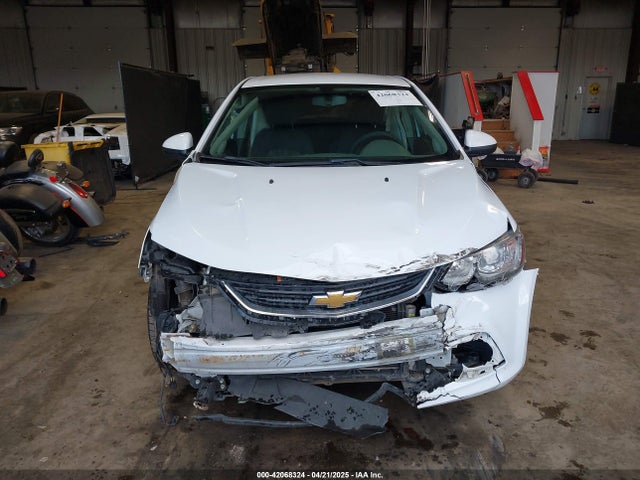 1G1JG6SH0J4104044 Chevrolet Sonic Lt Auto