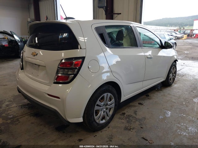1G1JG6SH0J4104044 Chevrolet Sonic Lt Auto
