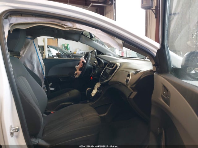 1G1JG6SH0J4104044 Chevrolet Sonic Lt Auto