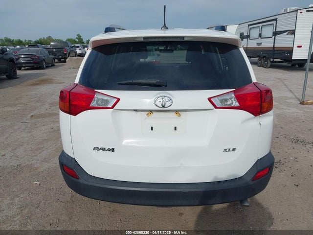 Toyota Rav4 Xle 2015 JTMWFREV6FJ034187 Image 16