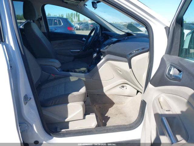 1FMCU9G90EUC24911 Ford ESCAPE SE