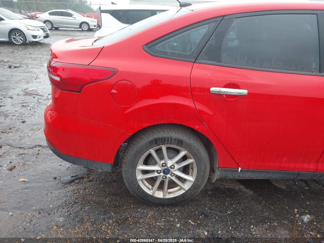 1FADP3F22HL227780 Ford FOCUS SE
