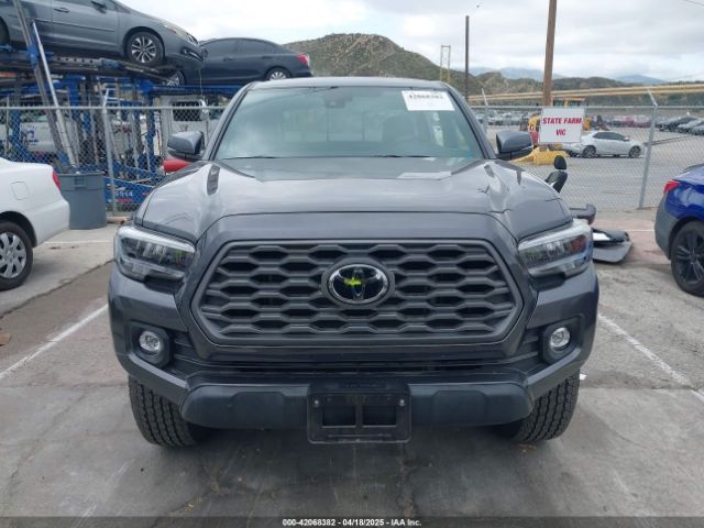 3TYAZ5CN8PT042149 Toyota Tacoma Trd Off Road
