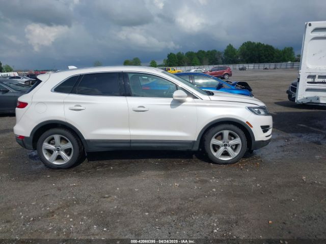 5LMCJ1C96JUL13812 Lincoln Mkc Premiere