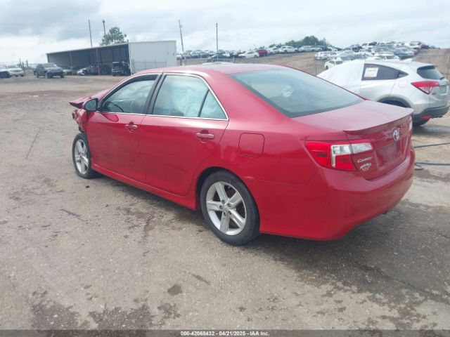 4T1BF1FK1EU781984 Toyota CAMRY SE