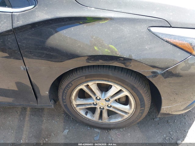 1G1BE5SM0J7243025 Chevrolet Cruze Lt Auto