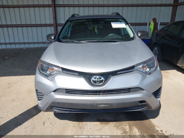 Toyota RAV4 LE 2017 2T3BFREVXHW574936 Image 12