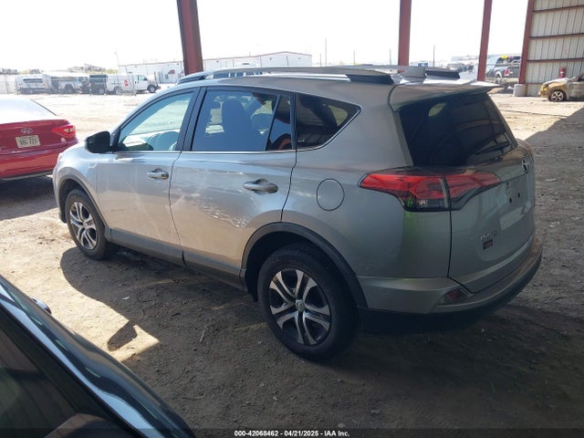 Toyota RAV4 LE 2017 2T3BFREVXHW574936 Image 3