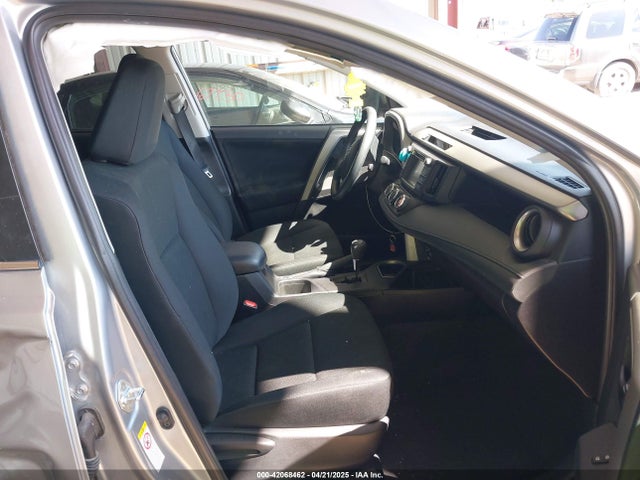 Toyota RAV4 LE 2017 2T3BFREVXHW574936 Image 5