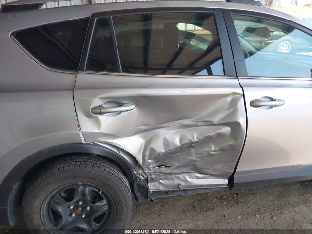 Toyota RAV4 LE 2017 2T3BFREVXHW574936 Image 6