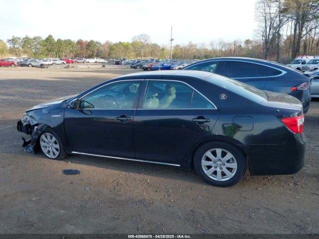 4T1BD1FK8EU113508 Toyota Camry Hybrid Le