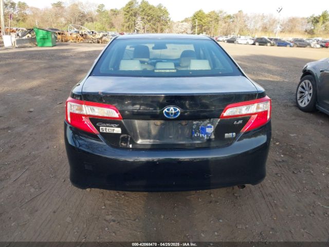 4T1BD1FK8EU113508 Toyota Camry Hybrid Le