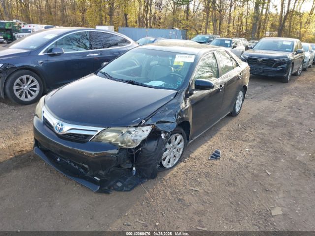 4T1BD1FK8EU113508 Toyota Camry Hybrid Le