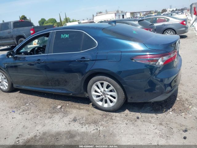 4T1C11AK9MU564529 Toyota CAMRY LE