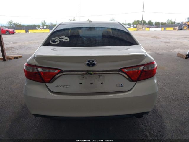 4T1BD1FK2FU142956 Toyota Camry Hybrid Se