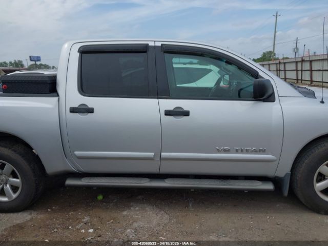 1N6BA0ED8EN505700 Nissan TITAN SV