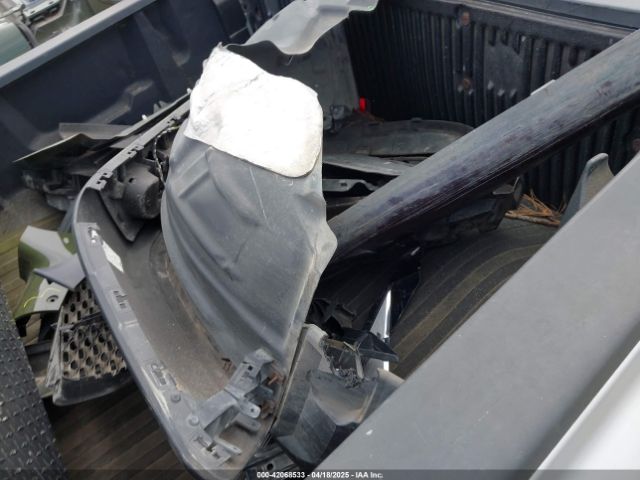 1N6BA0ED8EN505700 Nissan TITAN SV