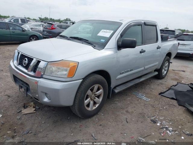 1N6BA0ED8EN505700 Nissan TITAN SV