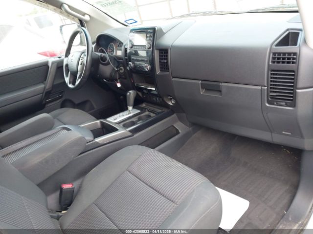 1N6BA0ED8EN505700 Nissan TITAN SV