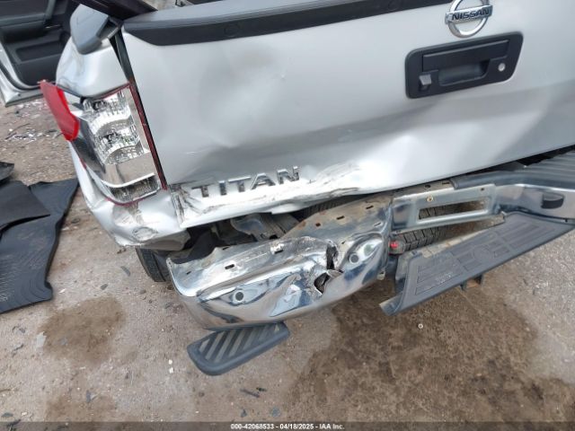 1N6BA0ED8EN505700 Nissan TITAN SV