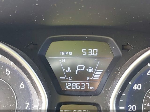 5NPDH4AE1GH681813 Hyundai ELANTRA SE