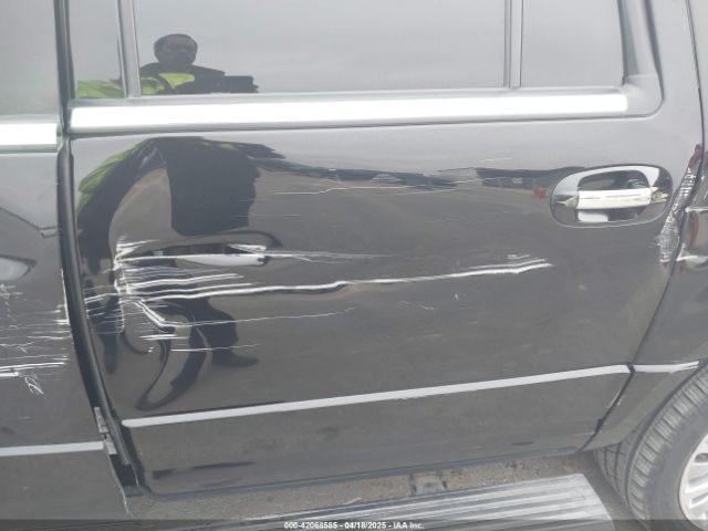 5LMJJ3LT5HEL12363 Lincoln Navigator L Reserve