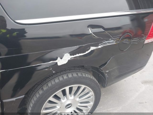 5LMJJ3LT5HEL12363 Lincoln Navigator L Reserve