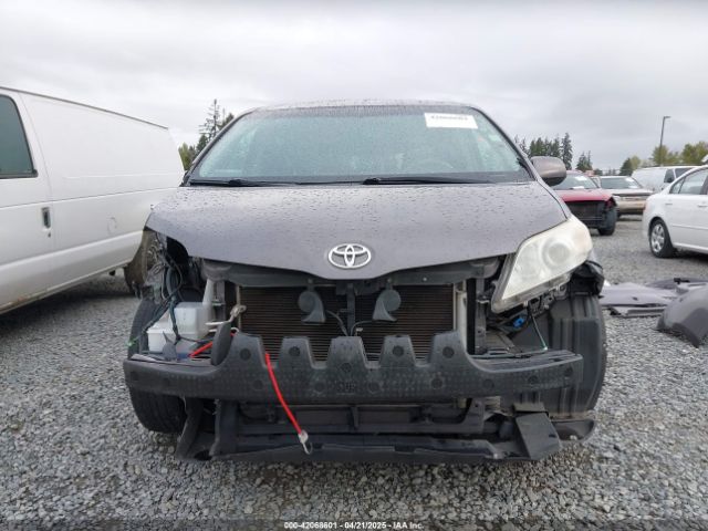 5TDKK3DC8ES492936 Toyota Sienna Le V6 8 Passenger