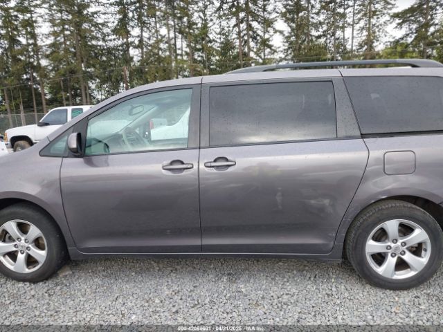 5TDKK3DC8ES492936 Toyota Sienna Le V6 8 Passenger