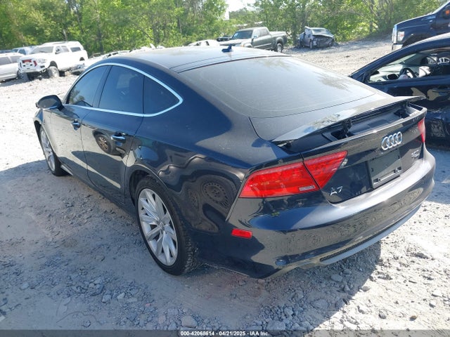2012 AUDI A7 WAUSGAFC0CN008552 Photo 2