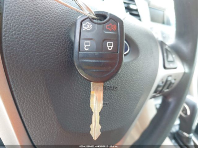 1FAHP2D8XFG105029 Ford TAURUS SE