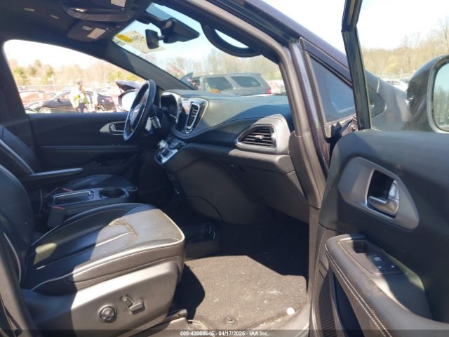 2019 CHRYSLER PACIFICA HYBRID 2C4RC1N71KR722189 Photo 4