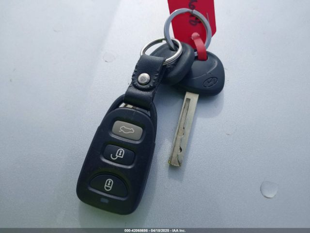 KMHCT4AE4HU273853 Hyundai ACCENT SE
