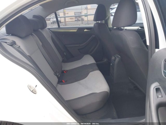 3VW2B7AJ9HM327649 Volkswagen Jetta 1.4t S