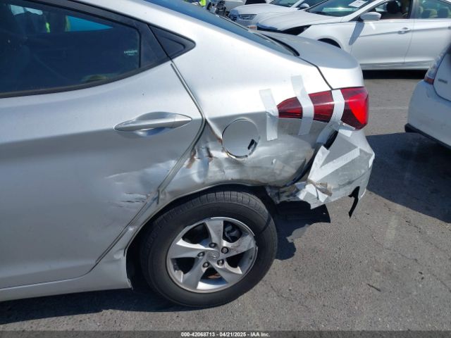 5NPDH4AE1FH645859 Hyundai ELANTRA SE